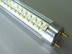 イカ釣り漁船用LED集魚灯 96