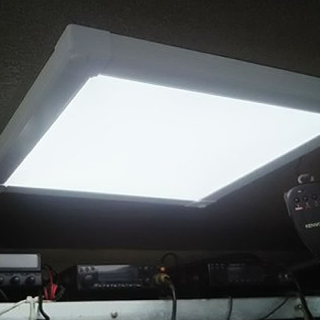 LEDパネルライト